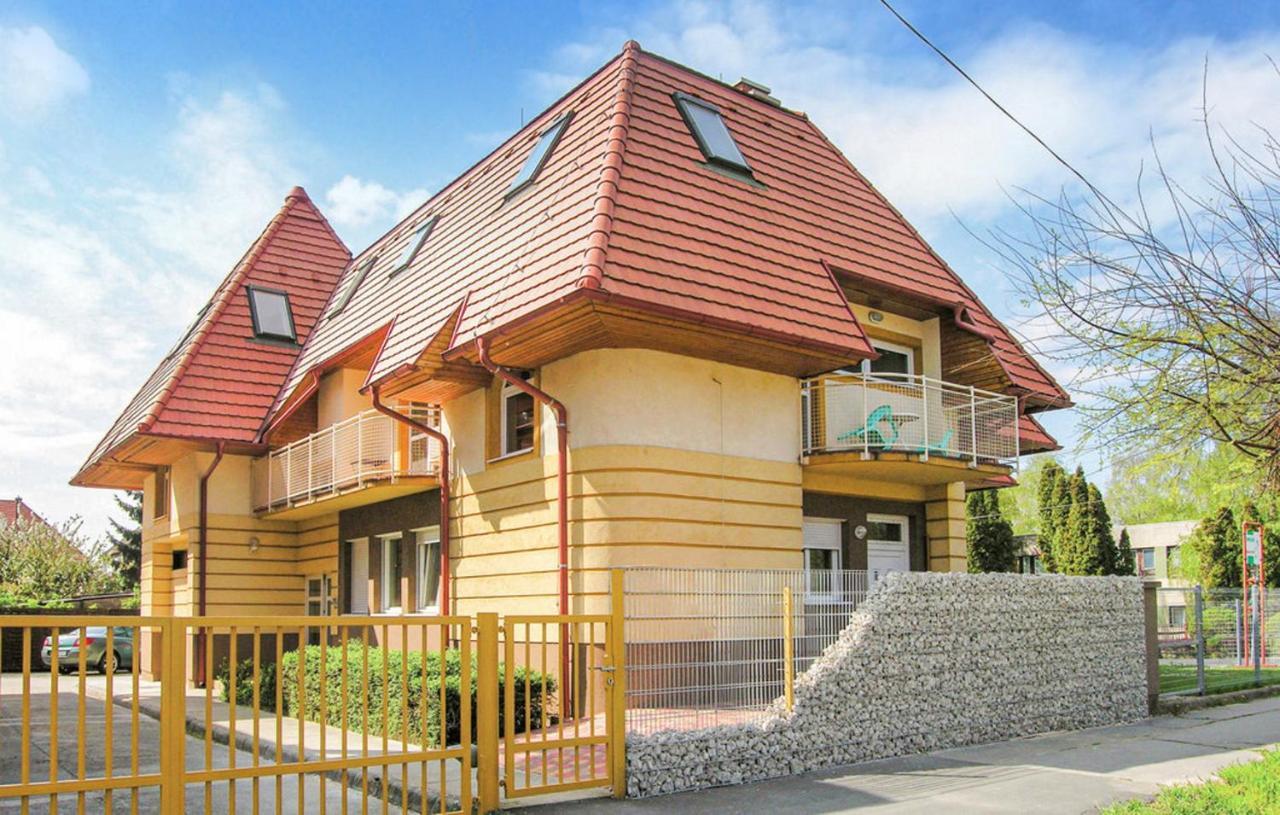 Katakunyho Apartment *